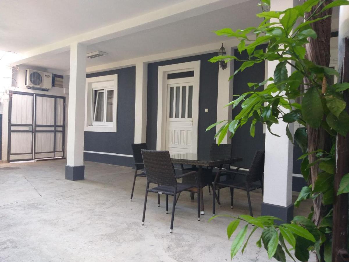 Luka Apartment Ulcinj Extérieur photo