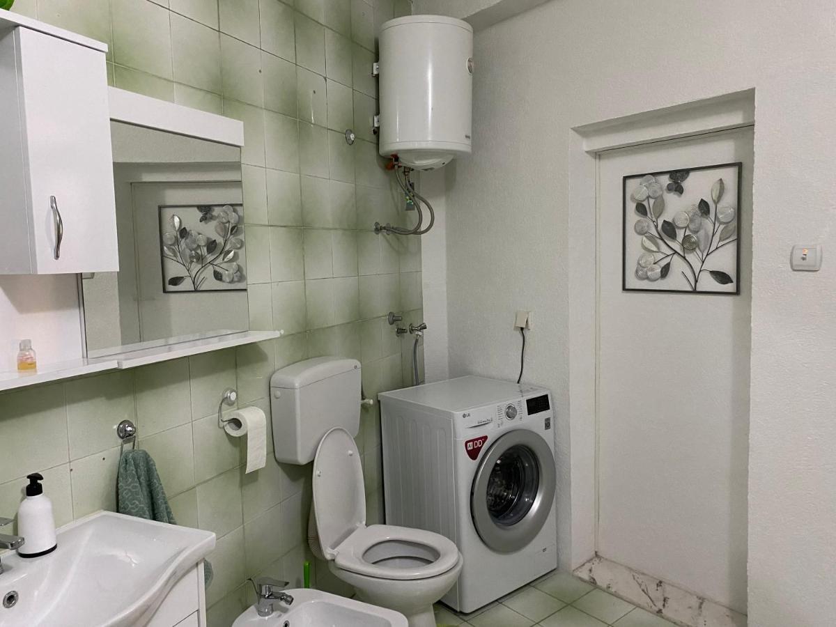 Luka Apartment Ulcinj Extérieur photo